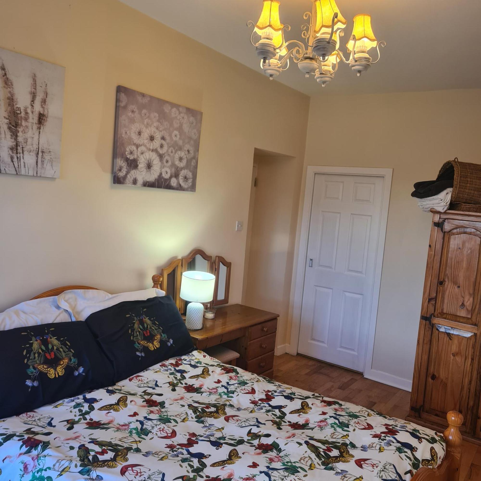 Apartamento The Aul Shop & Public House -Entire Private Annexe Kilcoo Exterior foto